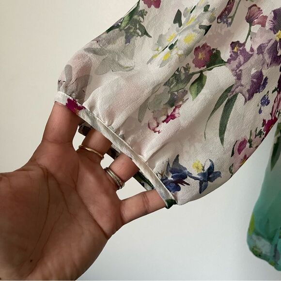 Anthropologie Vanessa Virginia Floral blouse 100% Silk size 10 - Picture 4 of 6